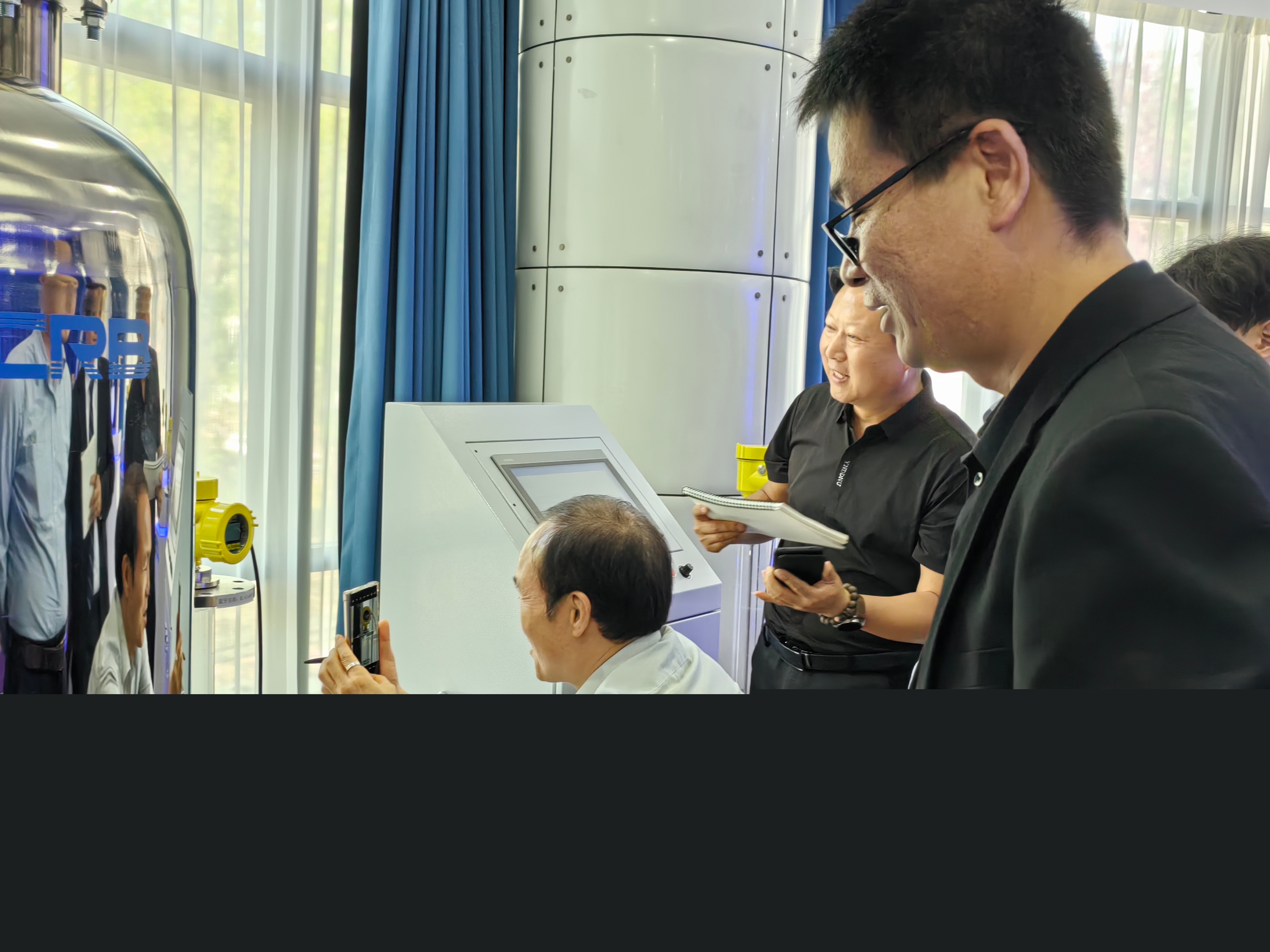 韓國客戶到訪北京精誠瑞博 開展技術交流與車間考察 韓國客戶到訪北京精誠瑞博 開展技術交流與車間考察